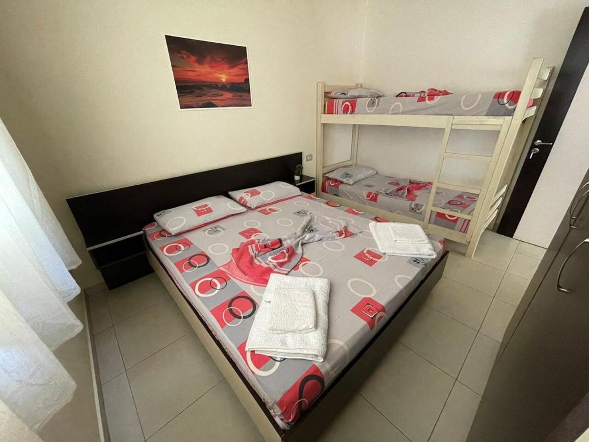 Aparthotel Vila Tufi Велипойе Экстерьер фото