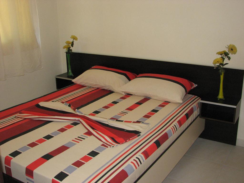 Aparthotel Vila Tufi Велипойе Номер фото