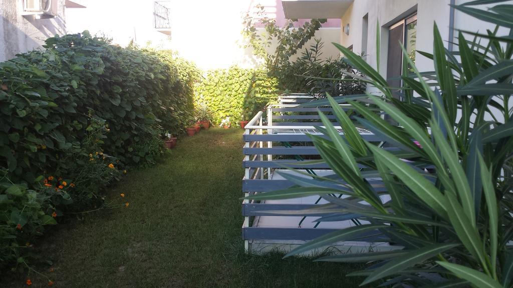 Aparthotel Vila Tufi Велипойе Номер фото